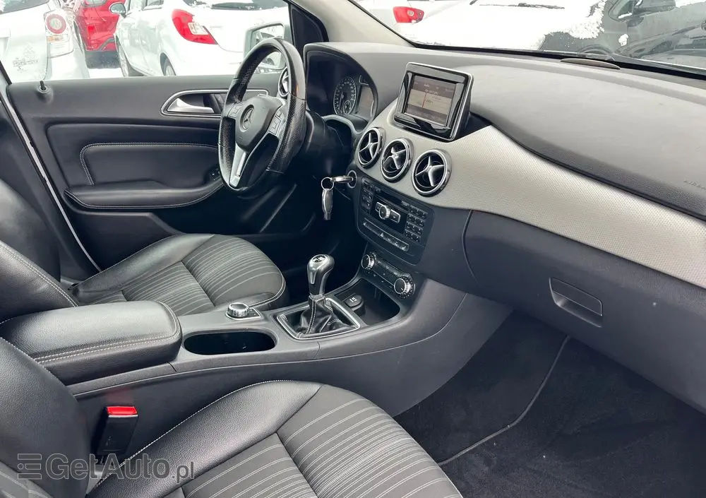 MERCEDES-BENZ Klasa B 180 CDI (BlueEFFICIENCY)