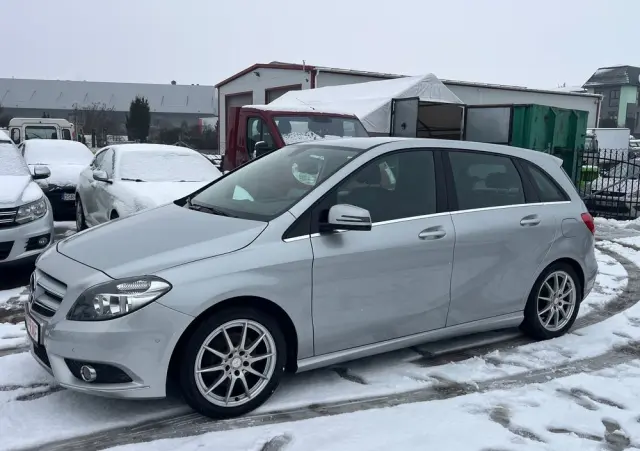 MERCEDES-BENZ Klasa B 180 CDI (BlueEFFICIENCY)