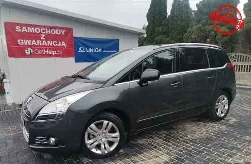 PEUGEOT 5008 