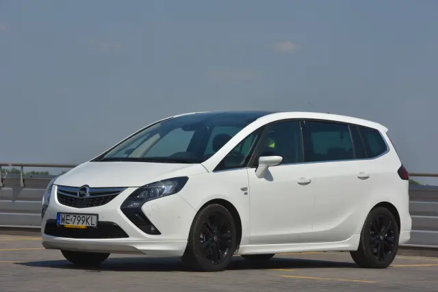 OPEL Zafira Cosmo
