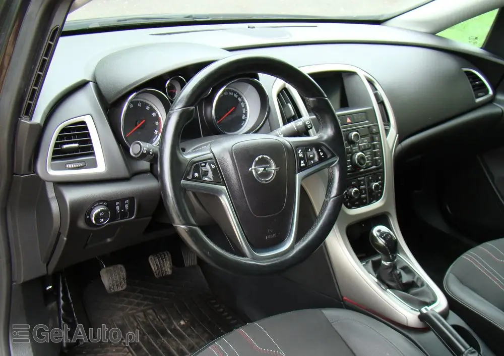 OPEL Astra 1.4 Turbo