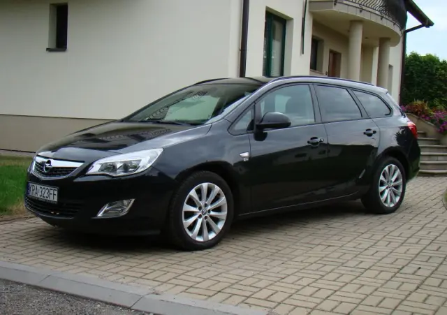 OPEL Astra 1.4 Turbo