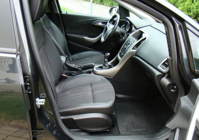 OPEL Astra 1.4 Turbo