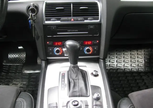 AUDI Q7 3.0 TDI Quattro Tiptronic