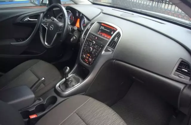 OPEL Astra 