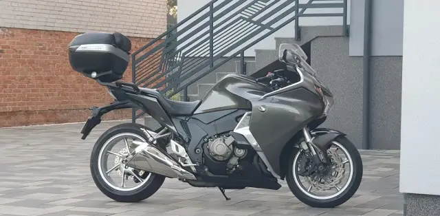 HONDA VFR1200F C ABS DCT 