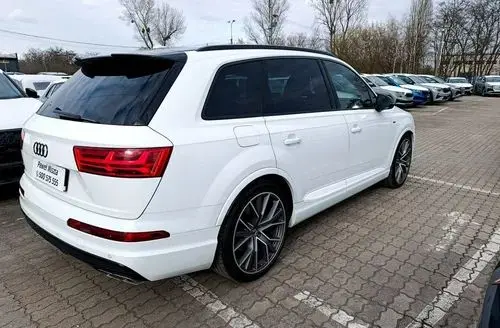 AUDI SQ7 