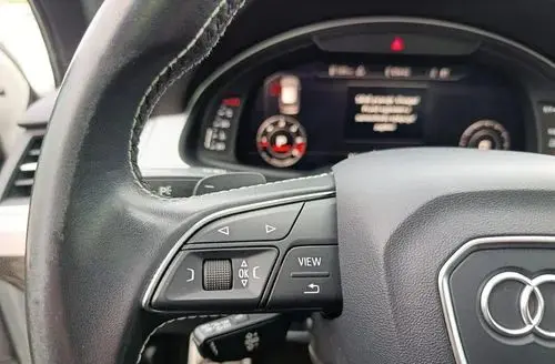 AUDI SQ7 