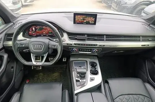 AUDI SQ7 