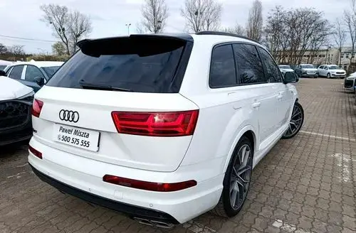 AUDI SQ7 