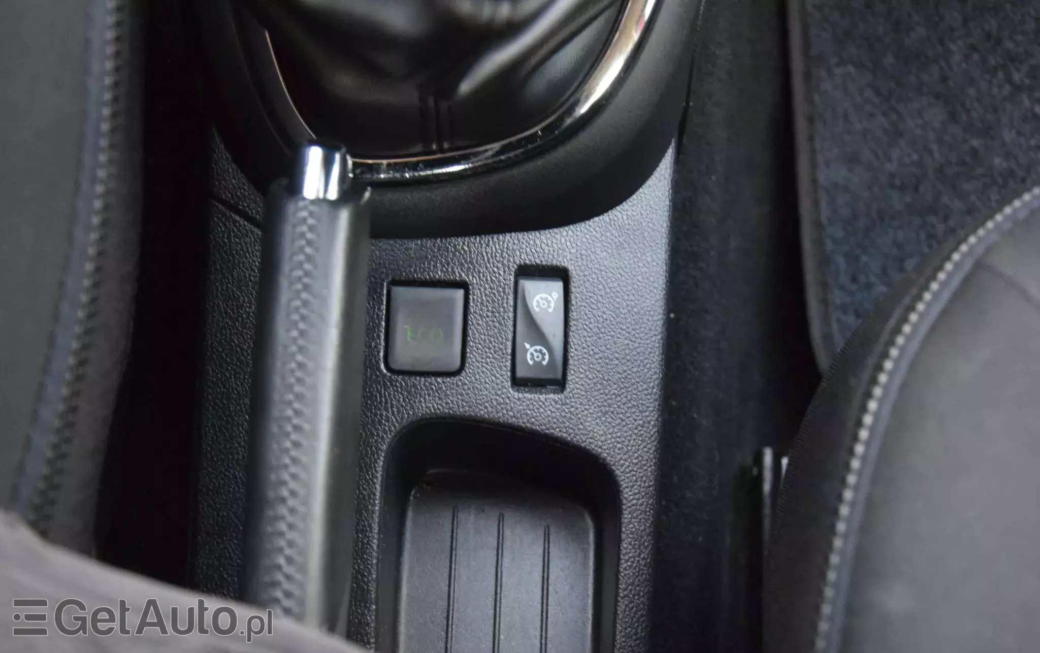 RENAULT Captur (ENERGY) TCe 90 INTENS