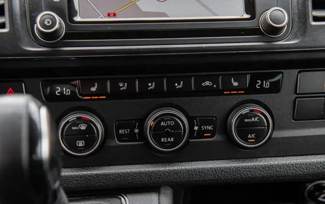 VOLKSWAGEN Caravelle 2.0 BiTDI L1 Comfortline 4Motion DSG