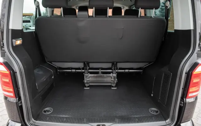 VOLKSWAGEN Caravelle 2.0 BiTDI L1 Comfortline 4Motion DSG