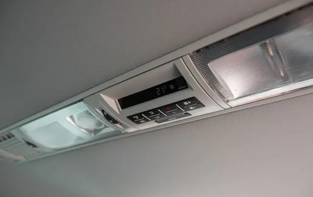 VOLKSWAGEN Caravelle 2.0 BiTDI L1 Comfortline 4Motion DSG