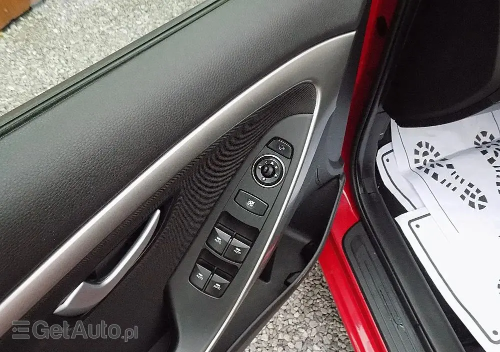 HYUNDAI I30 1.6 CRDI Fifa World Cup Edition