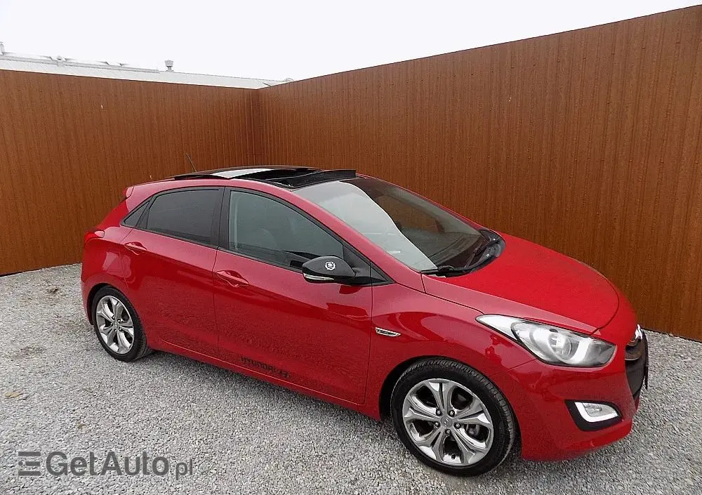 HYUNDAI I30 1.6 CRDI Fifa World Cup Edition