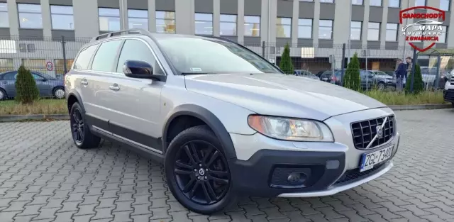 VOLVO XC70 