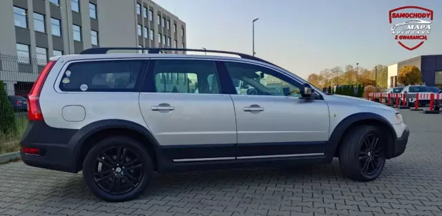 VOLVO XC70 