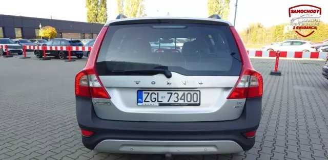 VOLVO XC70 