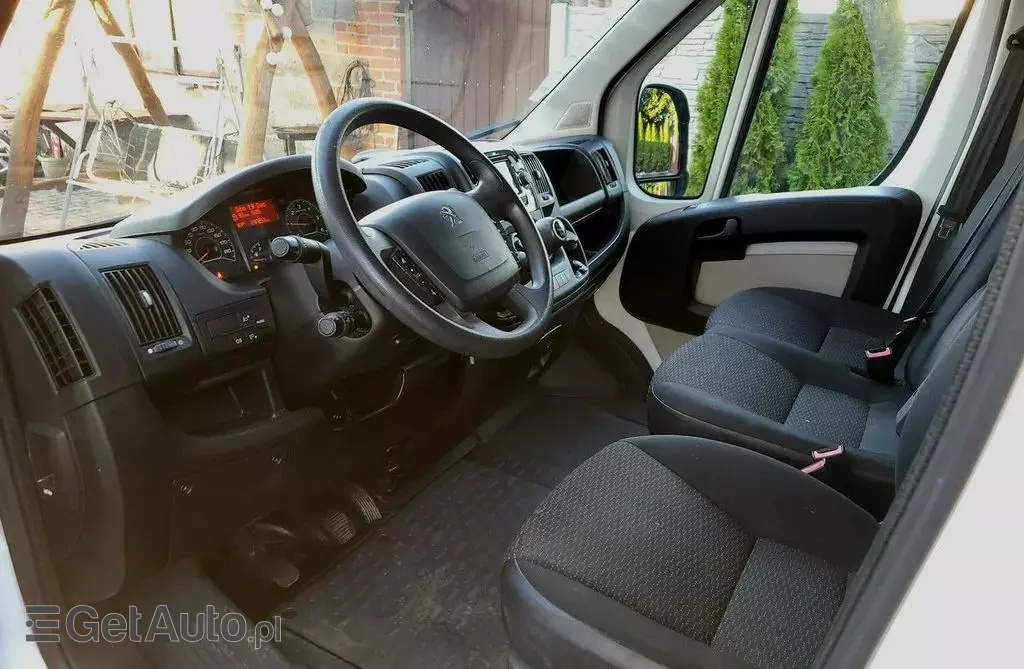 PEUGEOT Boxer 