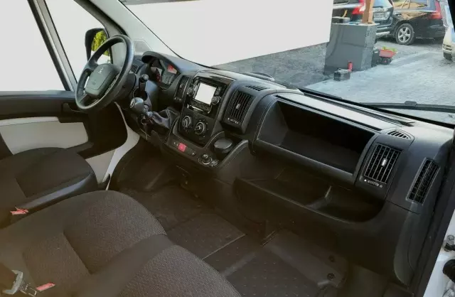 PEUGEOT Boxer 