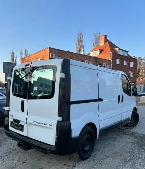 OPEL Vivaro 