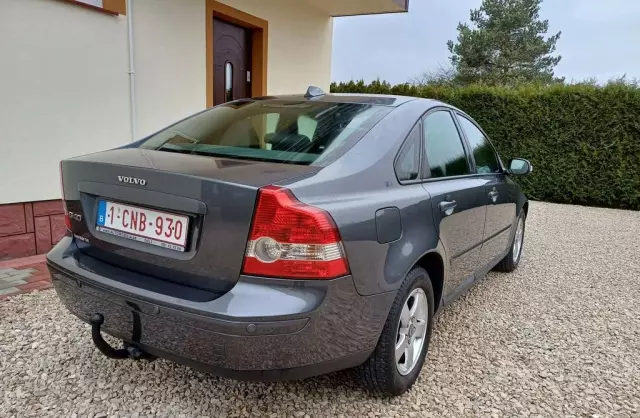VOLVO S40 