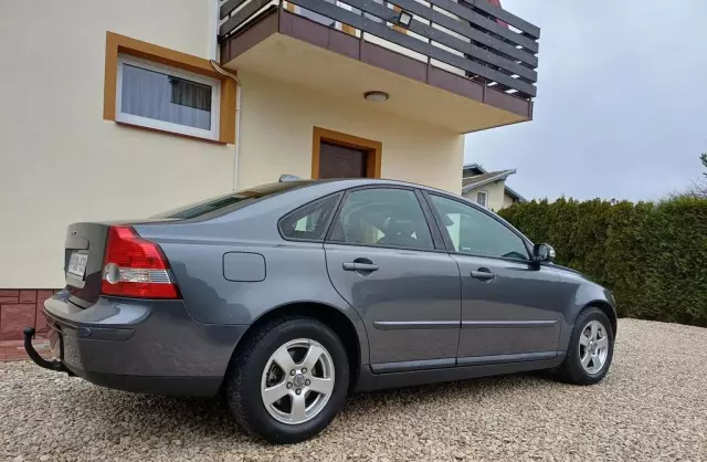 VOLVO S40 
