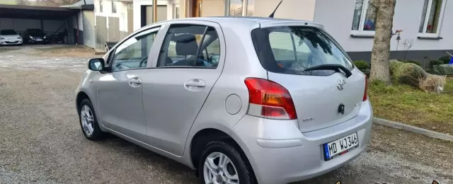 TOYOTA Yaris 