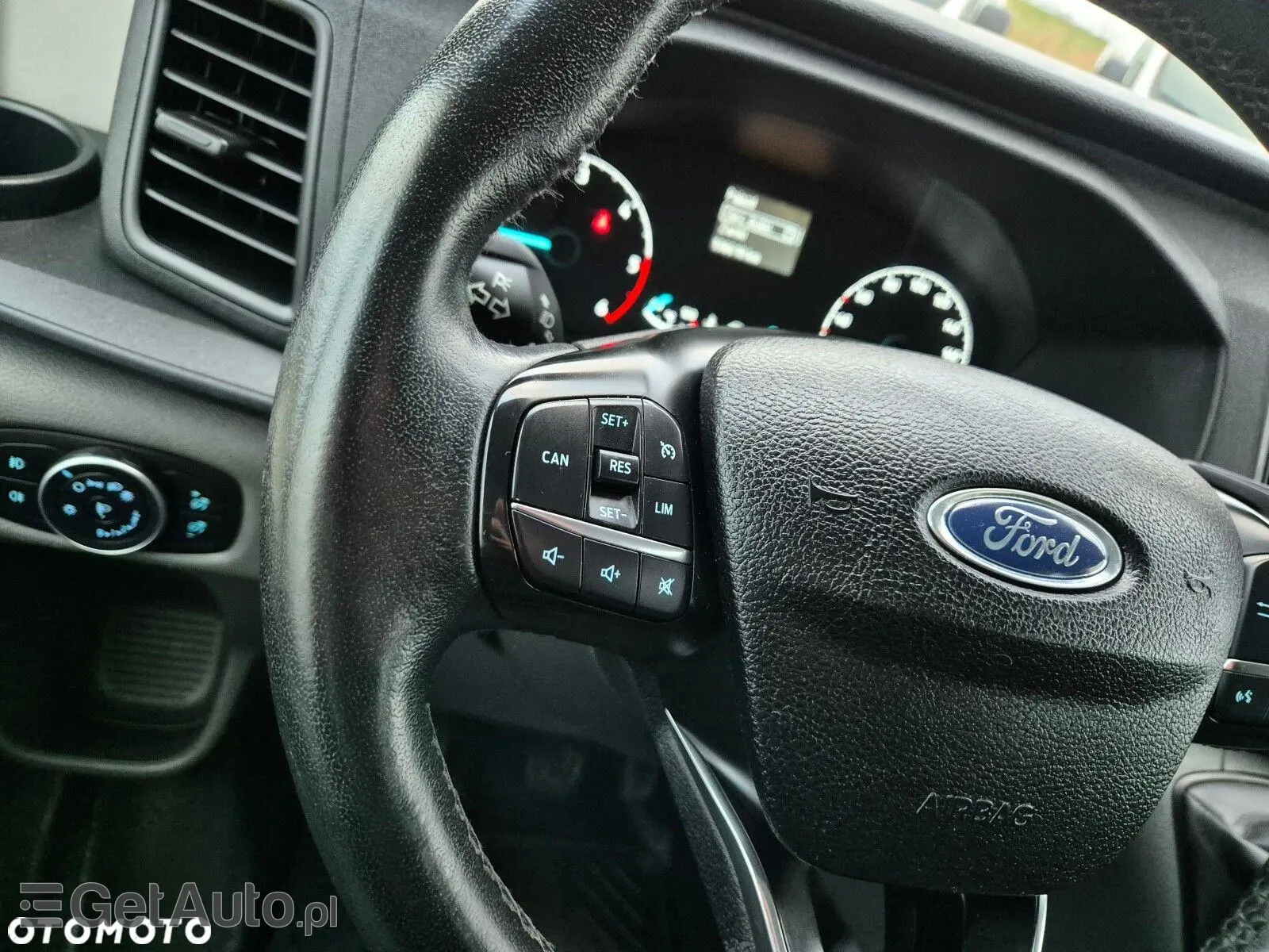 FORD Transit L3H2 Trend