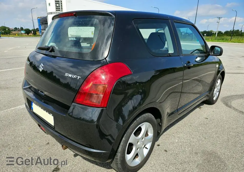 SUZUKI Swift 1.3 Comfort
