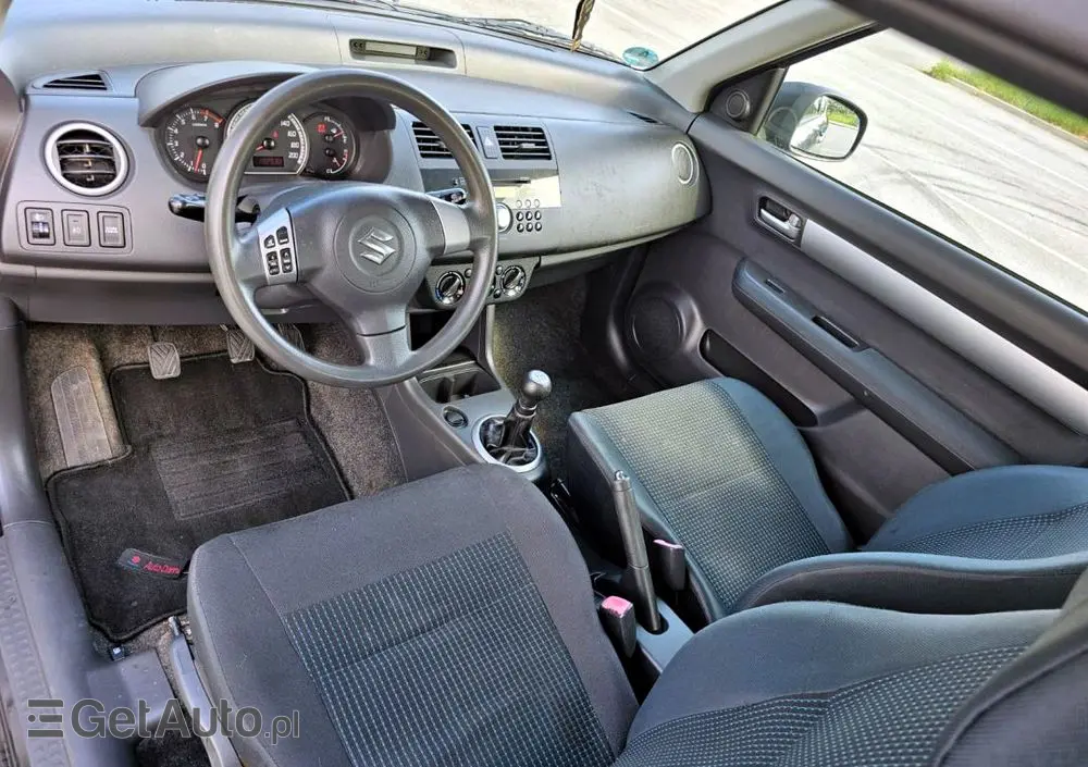 SUZUKI Swift 1.3 Comfort