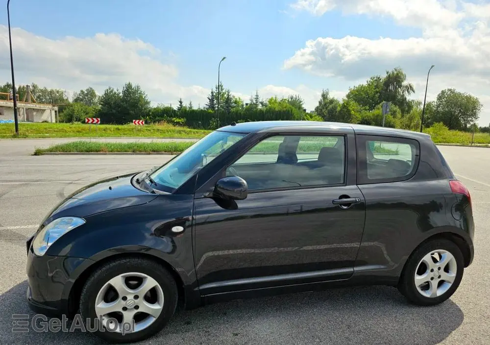 SUZUKI Swift 1.3 Comfort