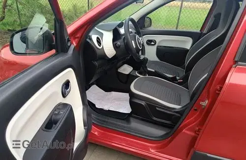RENAULT Twingo 