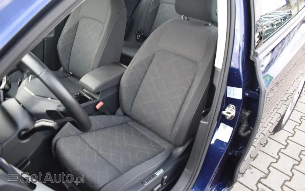 VOLKSWAGEN Golf 1.5 eTSI OPF DSG Life
