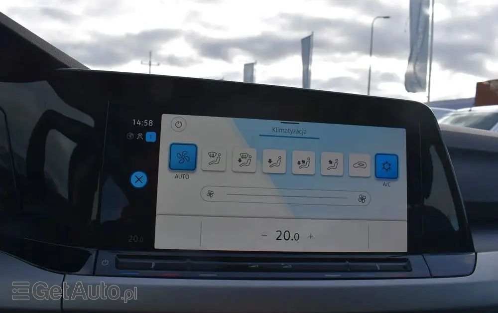 VOLKSWAGEN Golf 1.5 eTSI OPF DSG Life