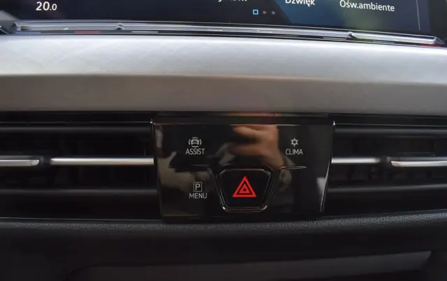 VOLKSWAGEN Golf 1.5 eTSI OPF DSG Life