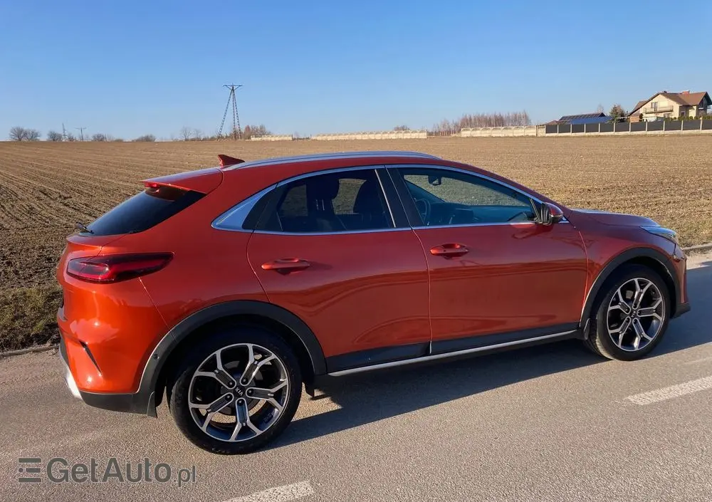 KIA XCeed 1.5 T-GDI Business Line DCT