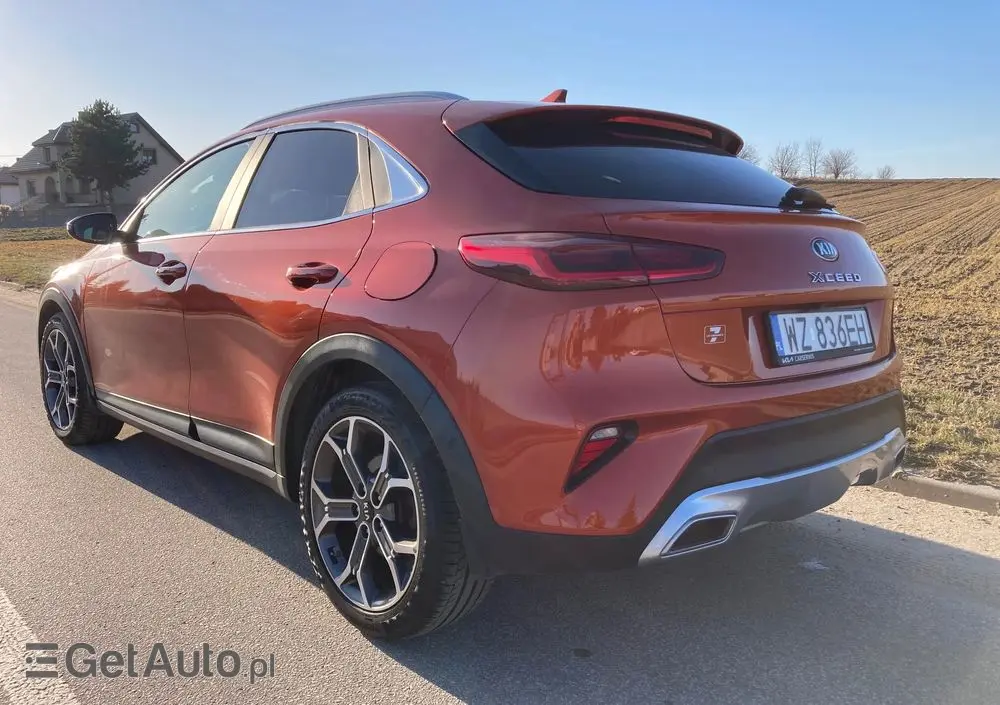 KIA XCeed 1.5 T-GDI Business Line DCT