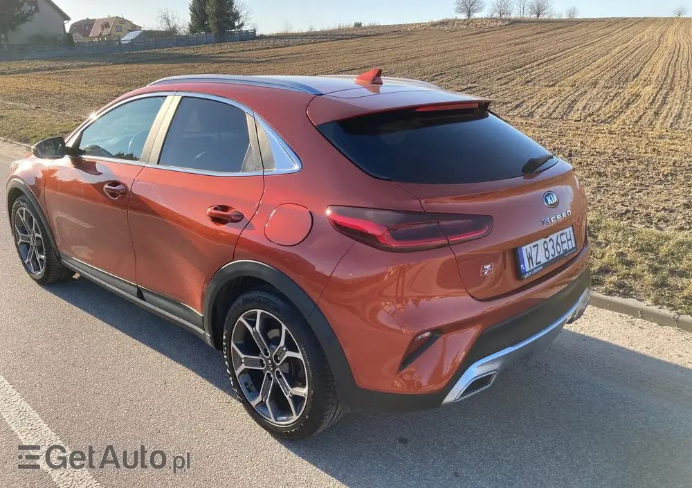 KIA XCeed 1.5 T-GDI Business Line DCT
