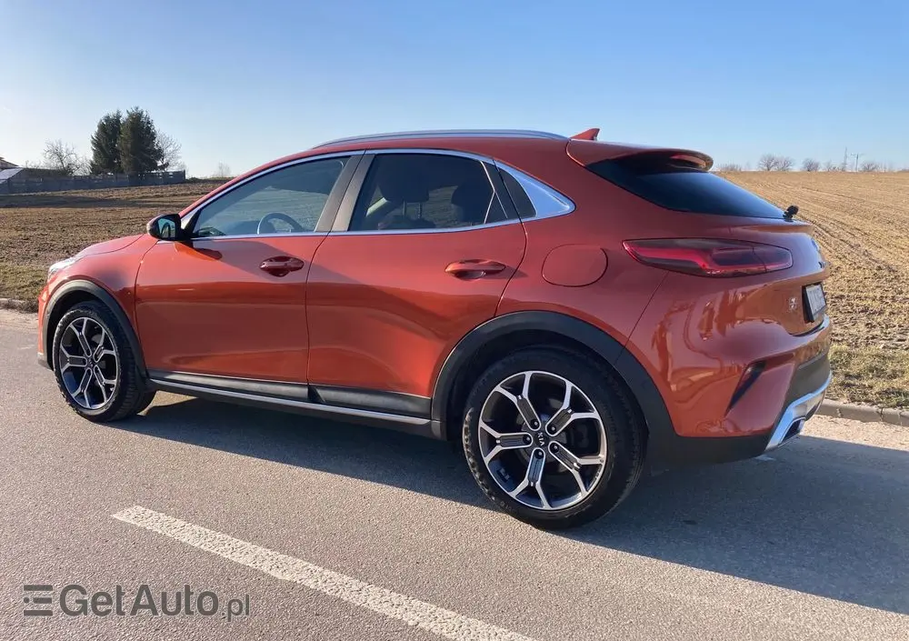 KIA XCeed 1.5 T-GDI Business Line DCT