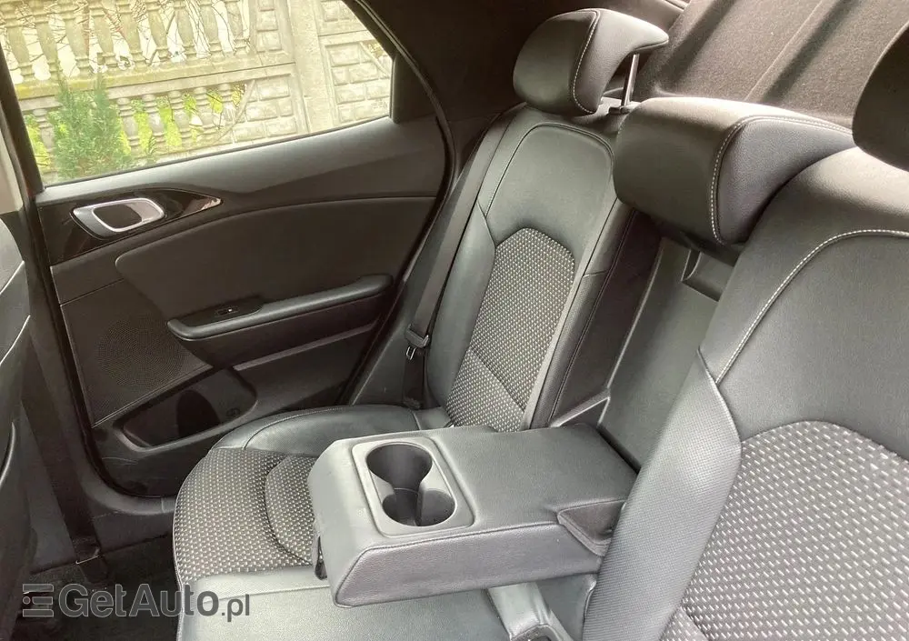 KIA XCeed 1.5 T-GDI Business Line DCT