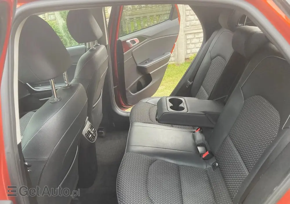 KIA XCeed 1.5 T-GDI Business Line DCT