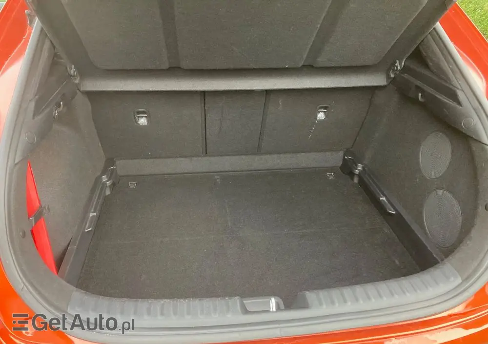 KIA XCeed 1.5 T-GDI Business Line DCT