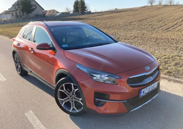KIA XCeed 1.5 T-GDI Business Line DCT
