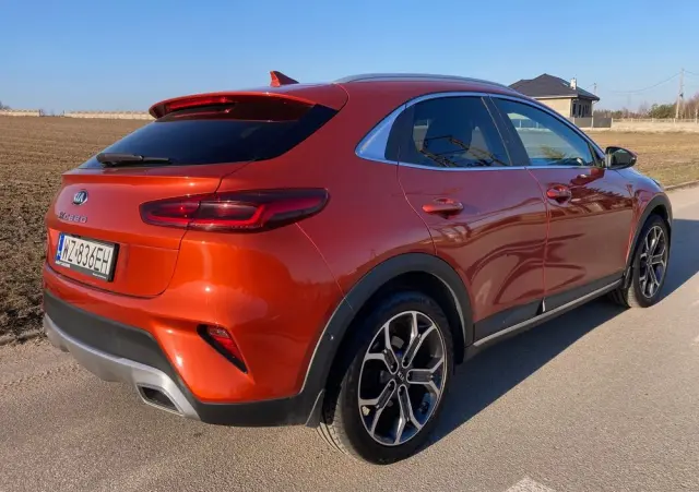 KIA XCeed 1.5 T-GDI Business Line DCT