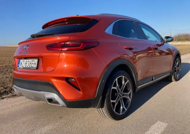 KIA XCeed 1.5 T-GDI Business Line DCT