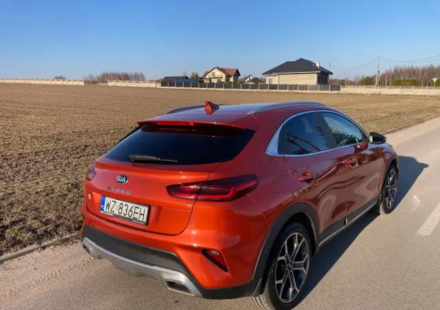 KIA XCeed 1.5 T-GDI Business Line DCT
