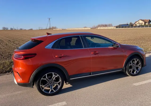 KIA XCeed 1.5 T-GDI Business Line DCT