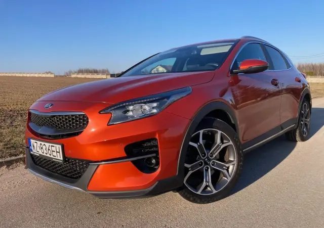 KIA XCeed 1.5 T-GDI Business Line DCT